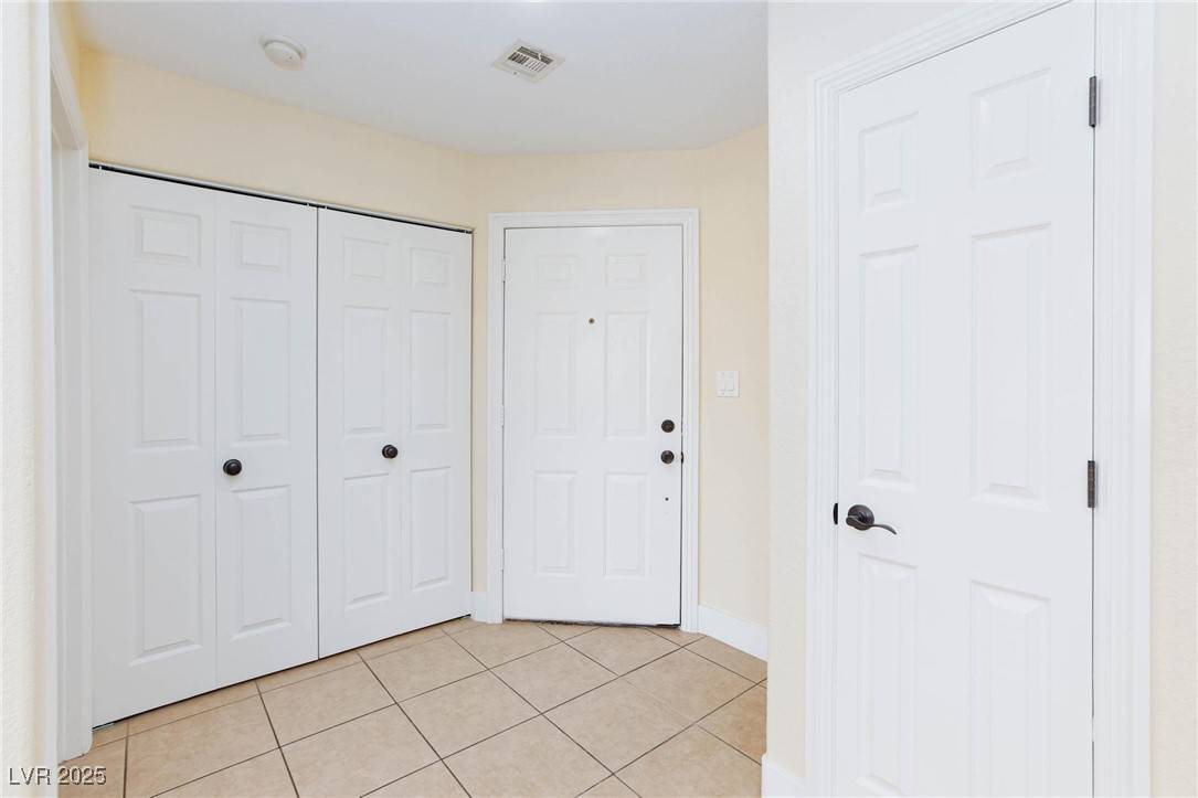 Las Vegas, NV 89118,5038 S Rainbow BLVD #205