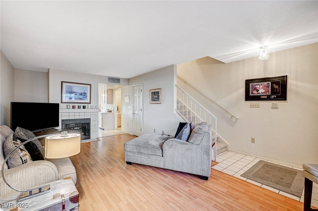 Las Vegas, NV 89102,2851 S Valley View BLVD #1139B