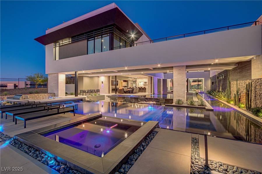 1550 Dragon Crest AVE, Henderson, NV 89012