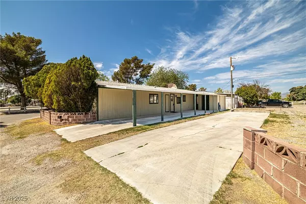 Pahrump, NV 89048,130 Wilderness WAY