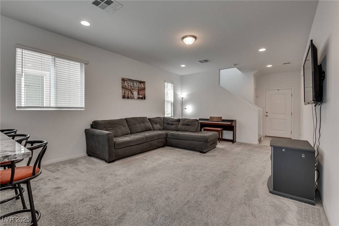 Las Vegas, NV 89122,5256 Sherwood Forest LN