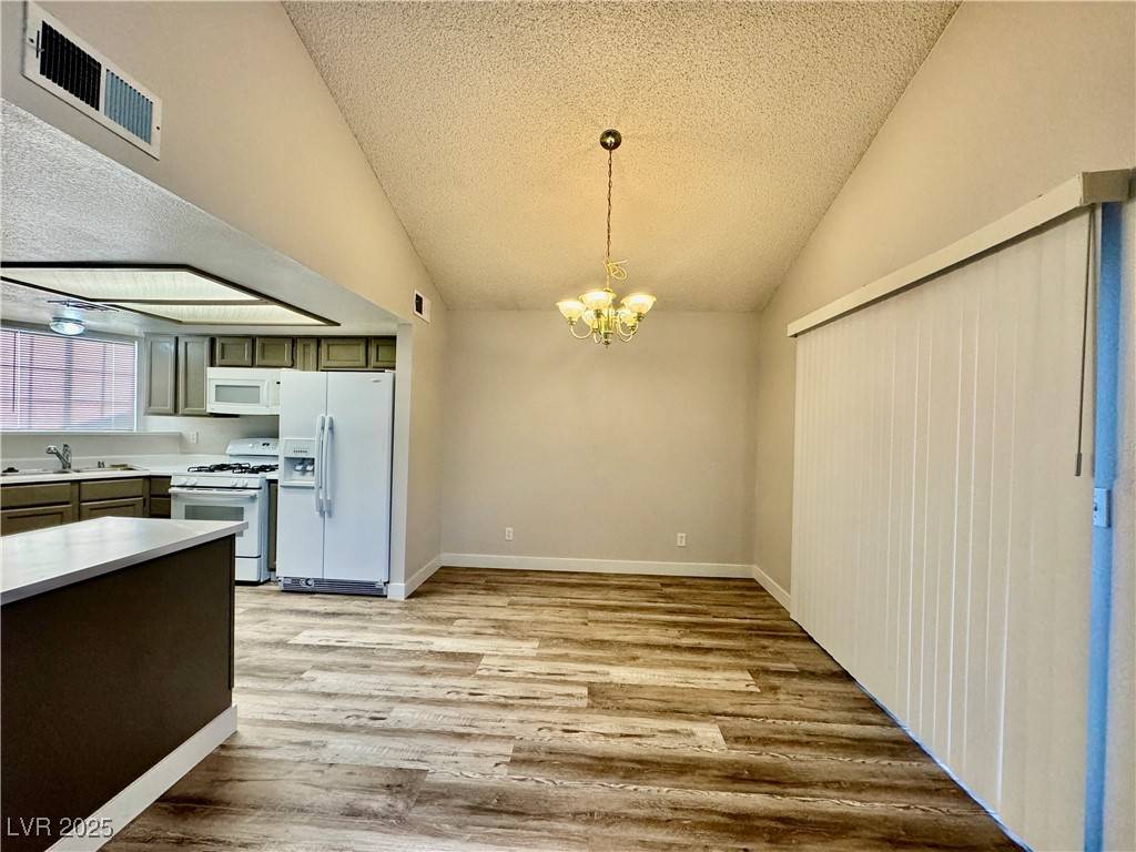 Las Vegas, NV 89108,3821 Dream ST