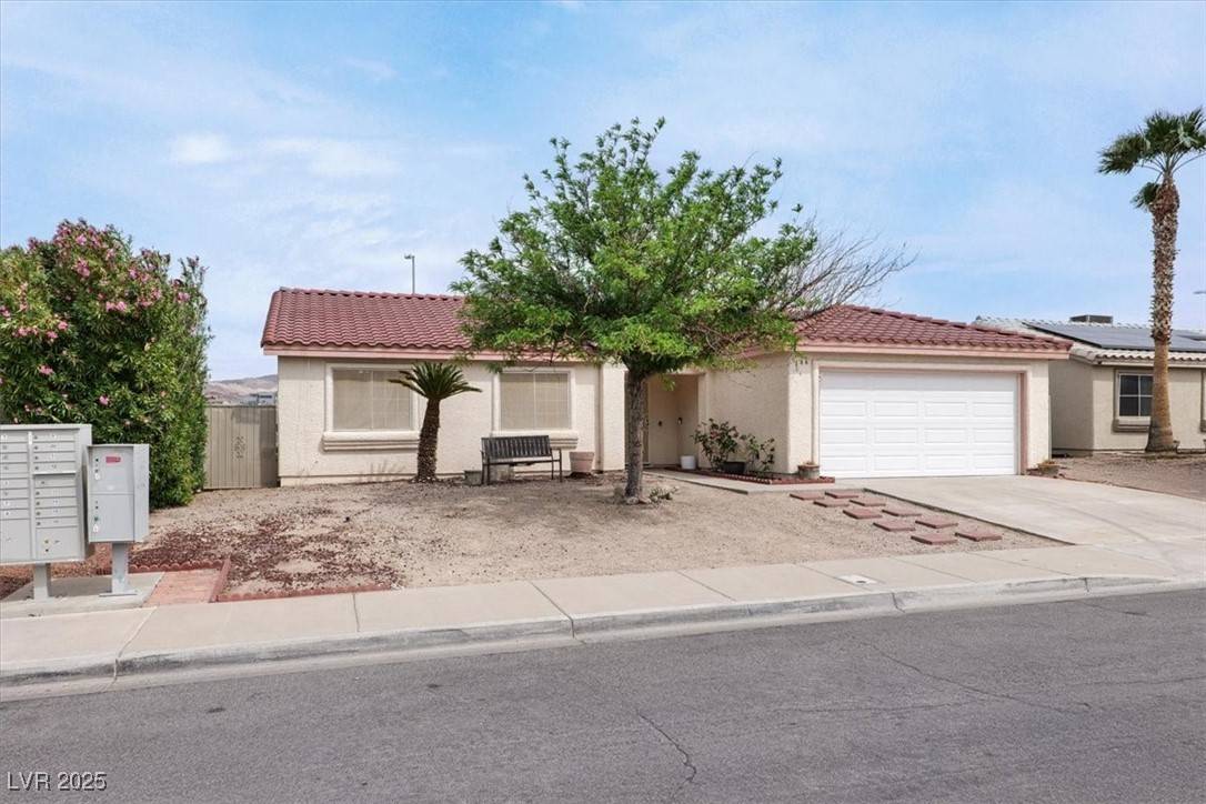 Henderson, NV 89015,146 Skytop DR