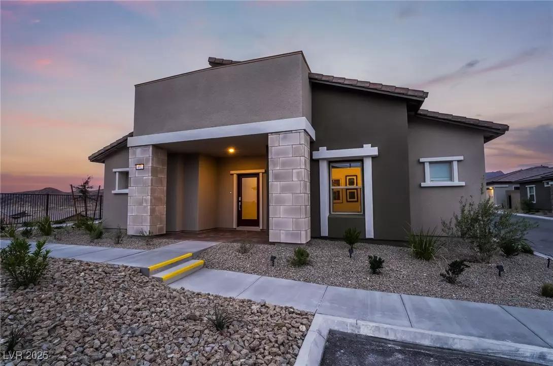 Las Vegas, NV 89138,892 Elmwood Forest LN