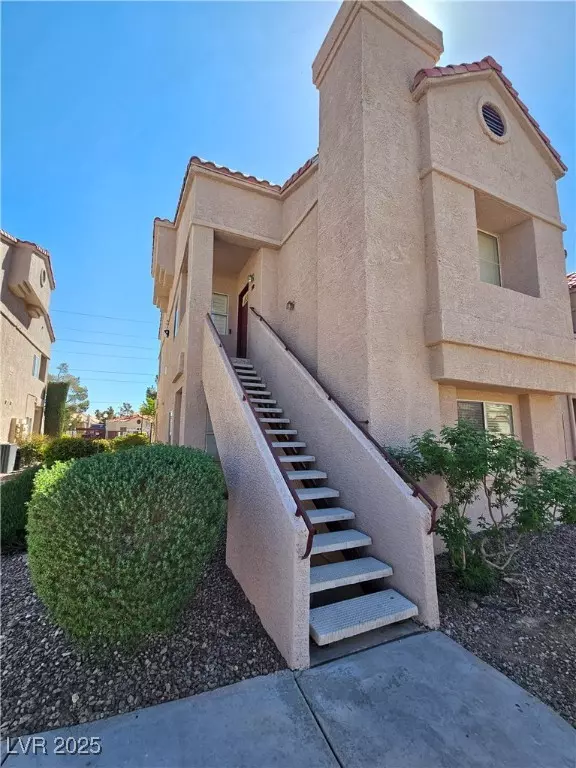 5225 W Reno AVE #210, Las Vegas, NV 89118