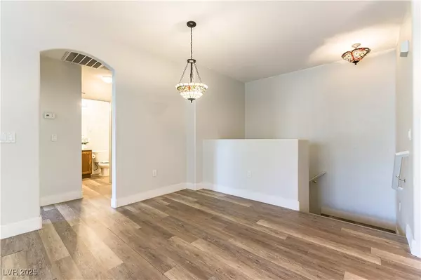 North Las Vegas, NV 89081,6328 Sandy Ridge ST #201