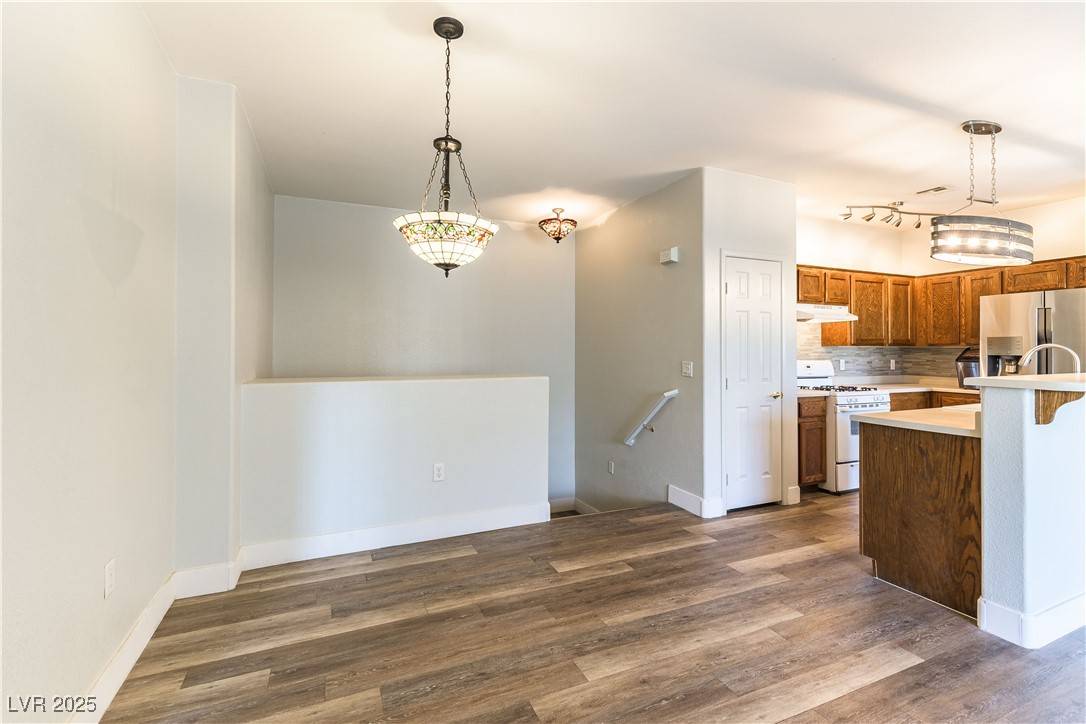 North Las Vegas, NV 89081,6328 Sandy Ridge ST #201