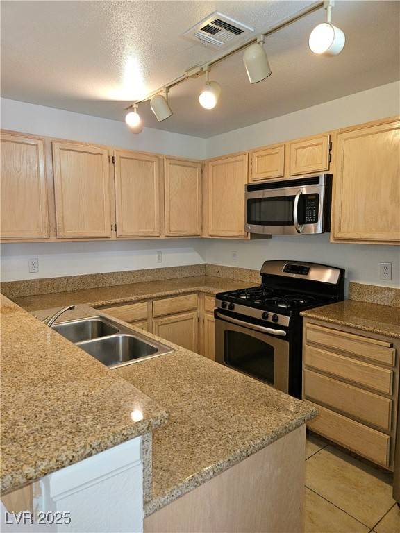 8452 Boseck DR #216, Las Vegas, NV 89145