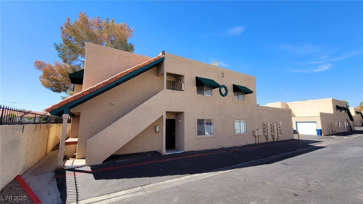 6750 Del Rey AVE #214, Las Vegas, NV 89146