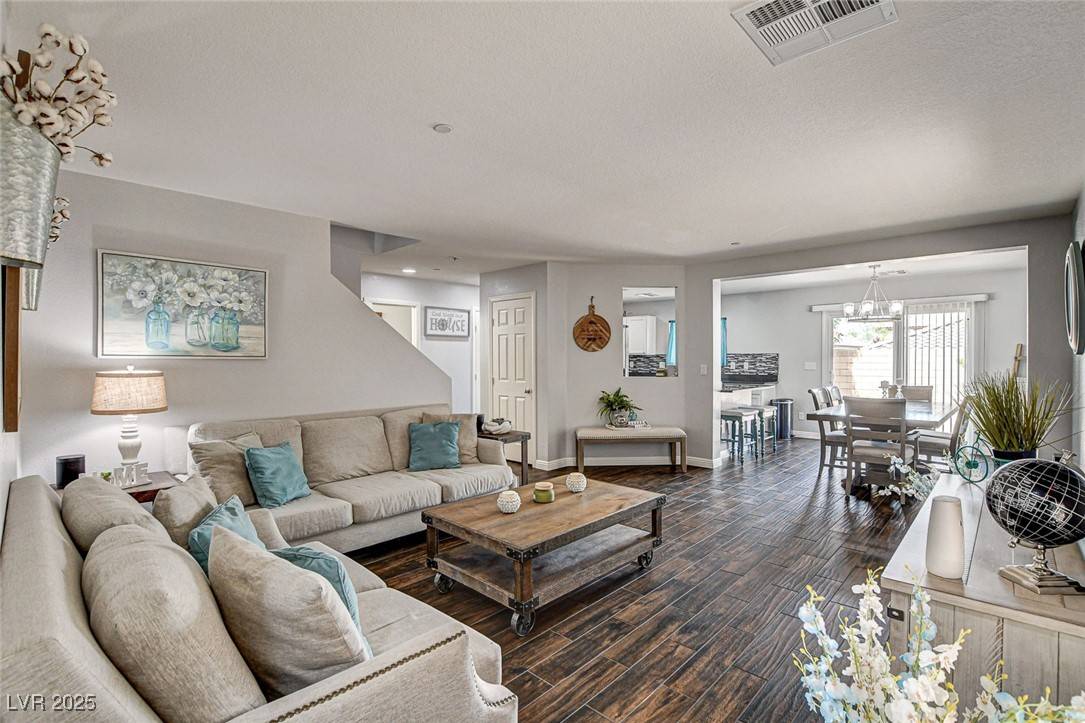 Henderson, NV 89002,900 Harbor AVE