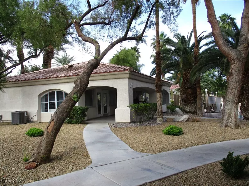 6480 Annie Oakley DR #111, Las Vegas, NV 89120