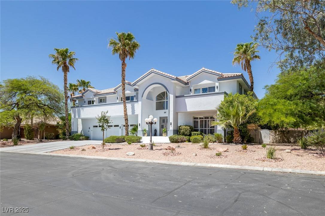 Las Vegas, NV 89117,2209 Purple Majesty CT