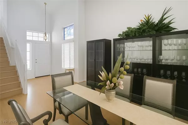 Las Vegas, NV 89147,8377 Lost Lake CT