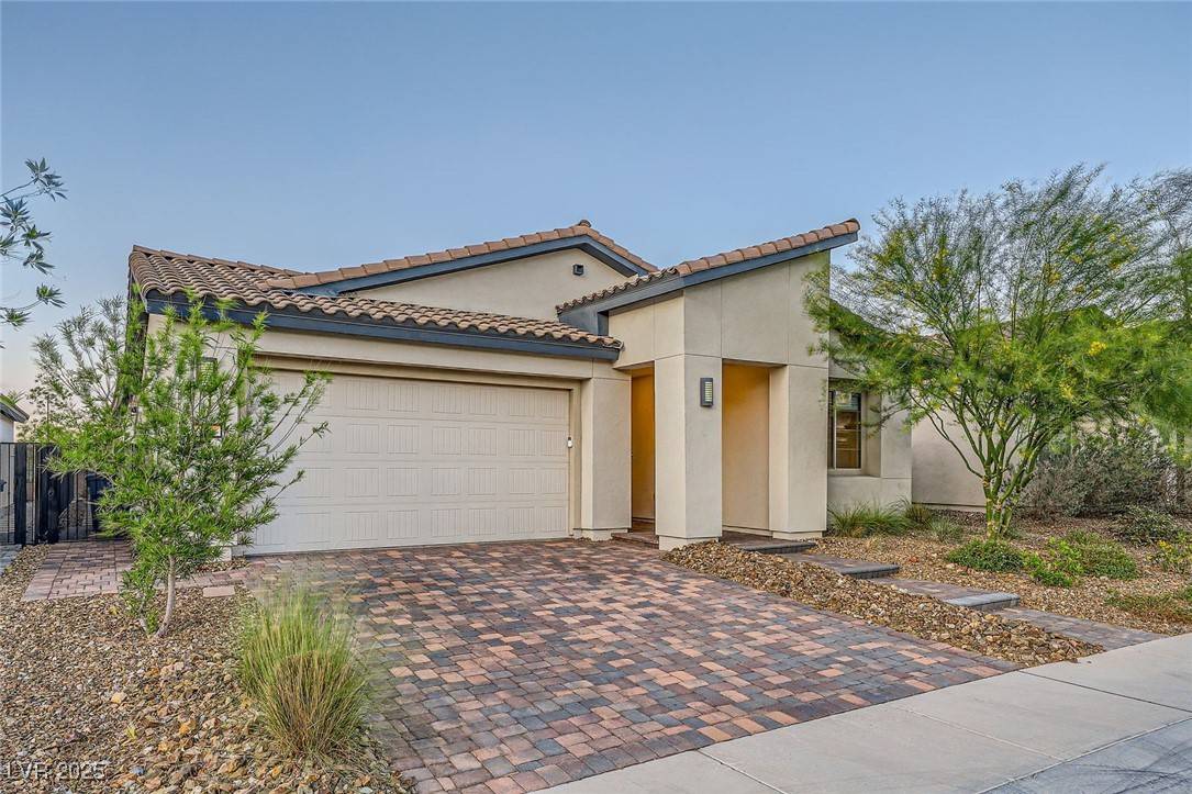 Henderson, NV 89011,26 Sun Mirage AVE