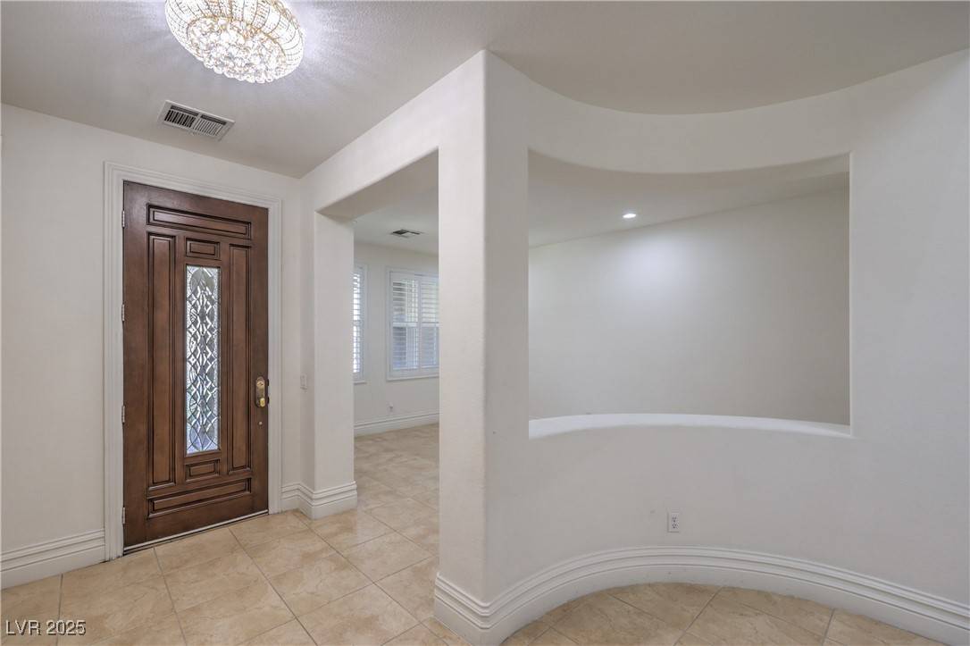 Las Vegas, NV 89148,207 Crooked Putter DR
