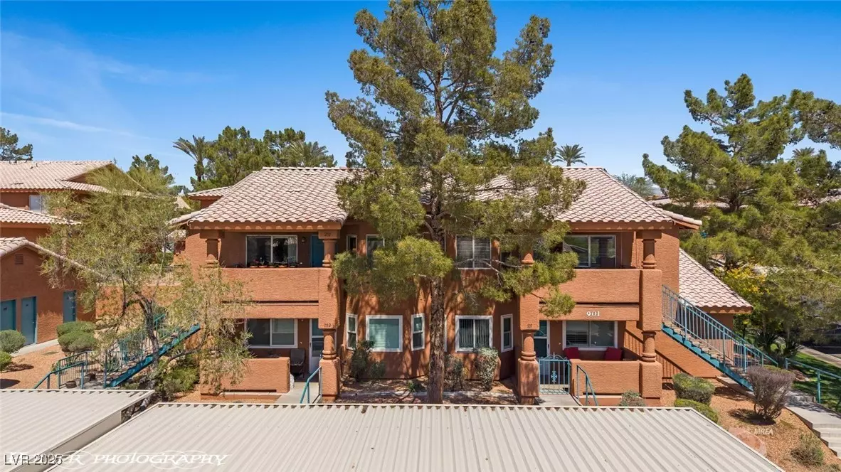 Mesquite, NV 89027,901 Mesquite Springs DR #201