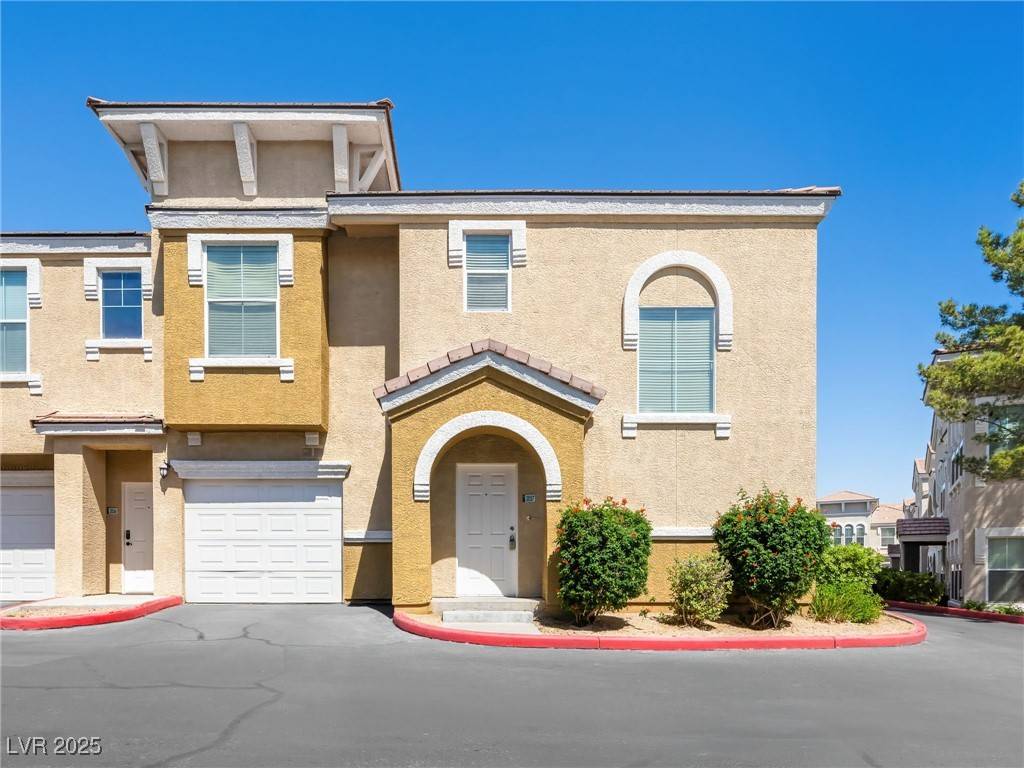 9975 Peace WAY #2057, Las Vegas, NV 89147