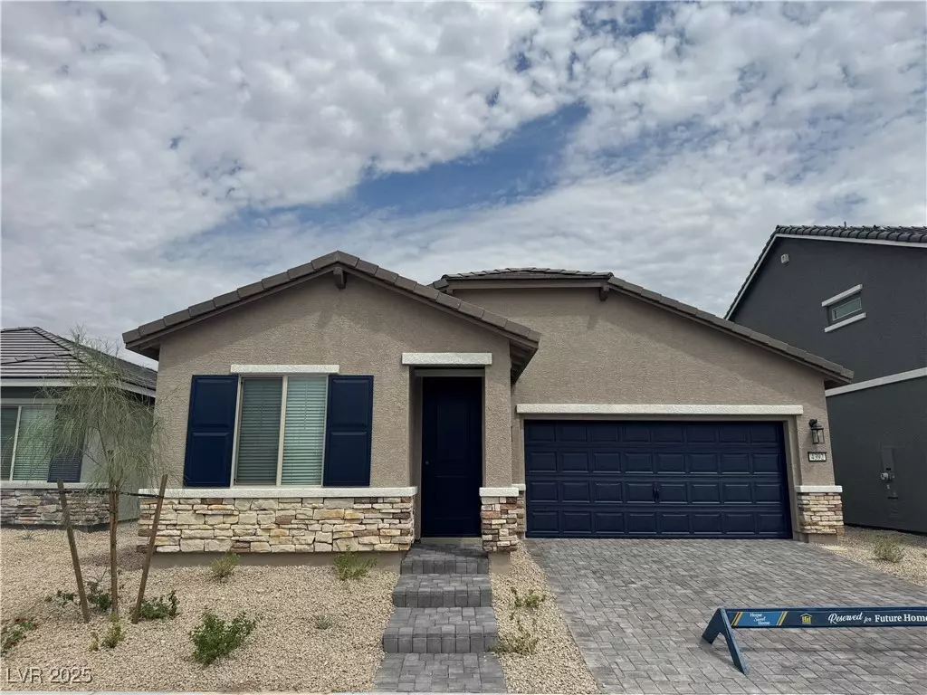 North Las Vegas, NV 89032,3224 Walker River ST
