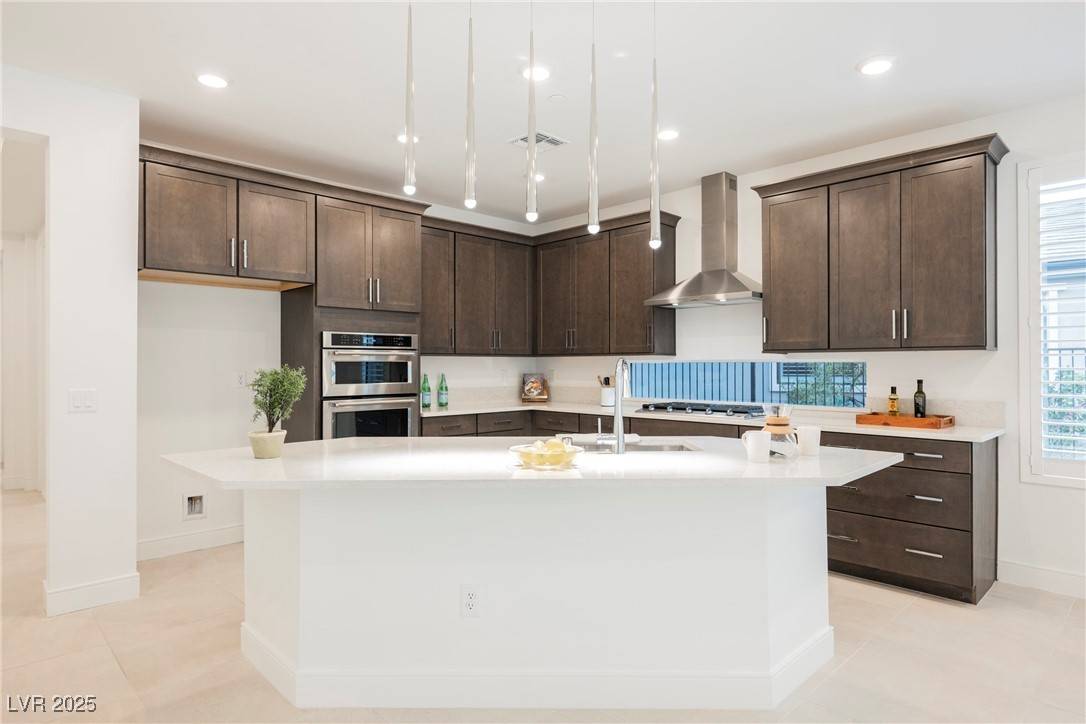 19 Desert Ivy LN, Henderson, NV 89011