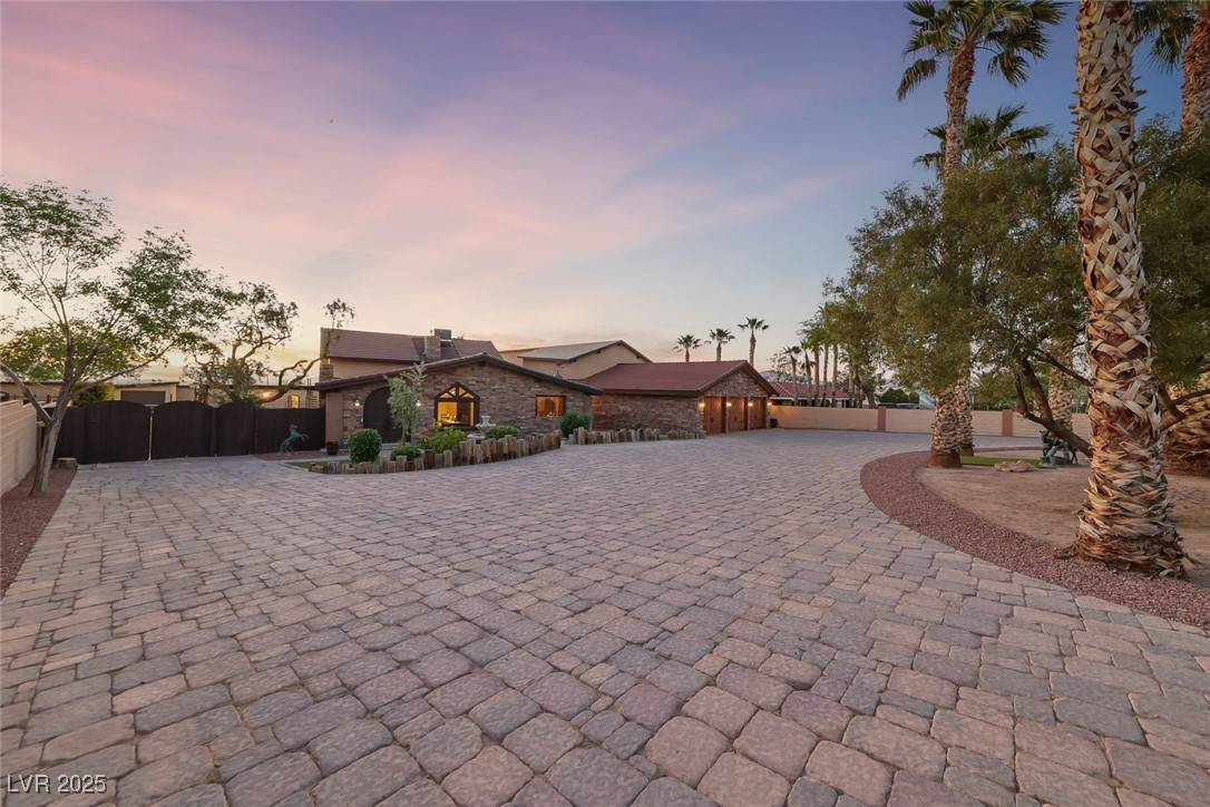 Henderson, NV 89015,728 N Kiel ST