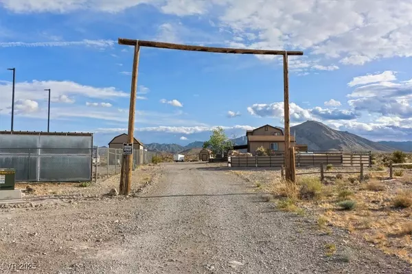 Las Vegas, NV 89166,11875 Maggie AVE