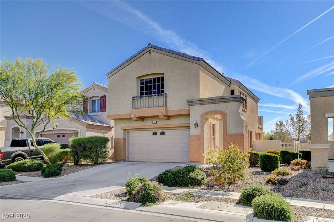 5524 Overlook Valley ST, North Las Vegas, NV 89081