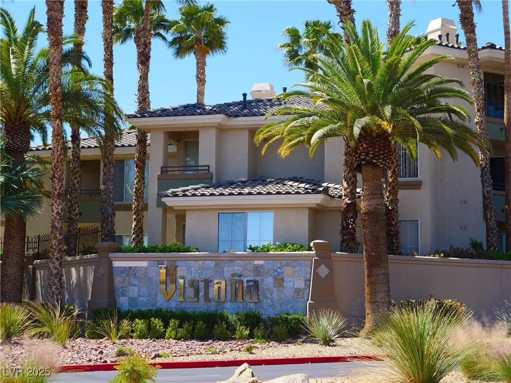 Las Vegas, NV 89113,7147 S Durango DR #211