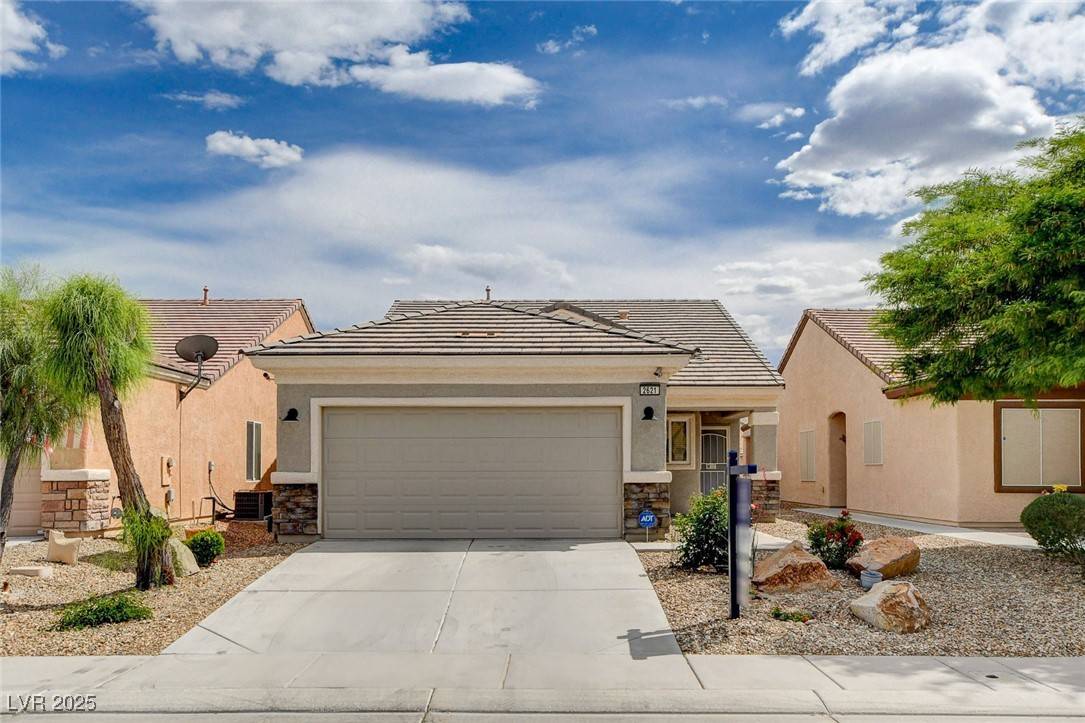 2621 Ground Robin DR, North Las Vegas, NV 89084