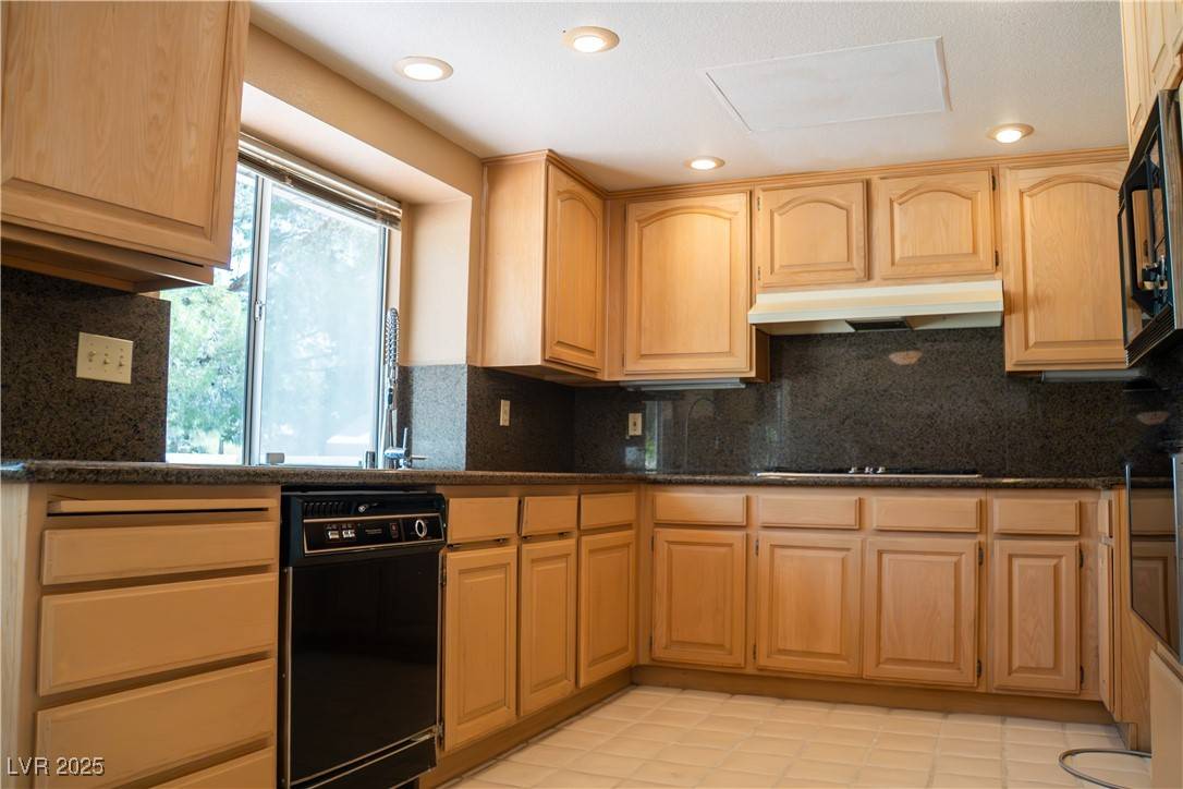Las Vegas, NV 89117,9704 Falling Star AVE