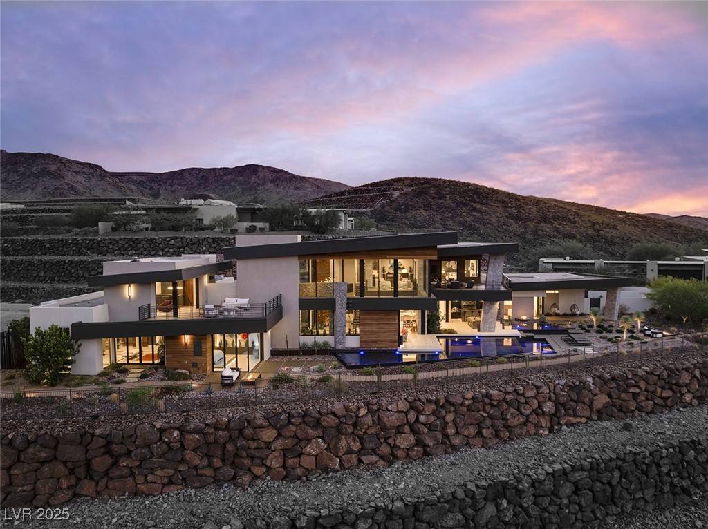 6 Vista Crescent CT, Henderson, NV 89012