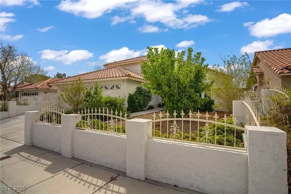 Las Vegas, NV 89130,5609 Red Bluff DR