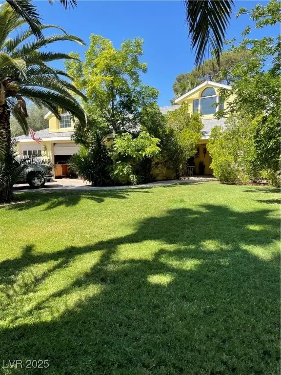 1385 Ringe LN, Las Vegas, NV 89110