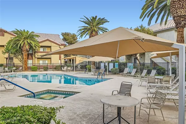 Las Vegas, NV 89108,3924 Quiet Pine ST #201