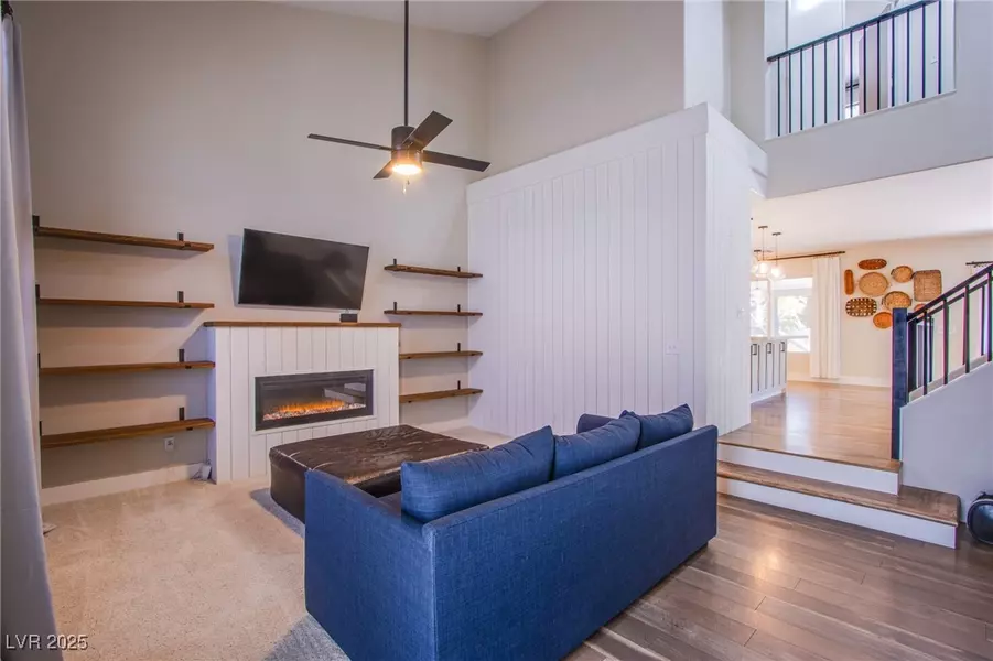 1508 Silver Knoll AVE, Las Vegas, NV 89123