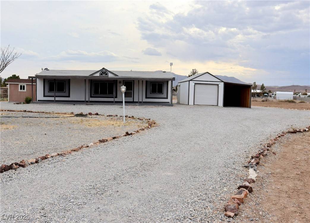 Pahrump, NV 89048,1290 Windy LN