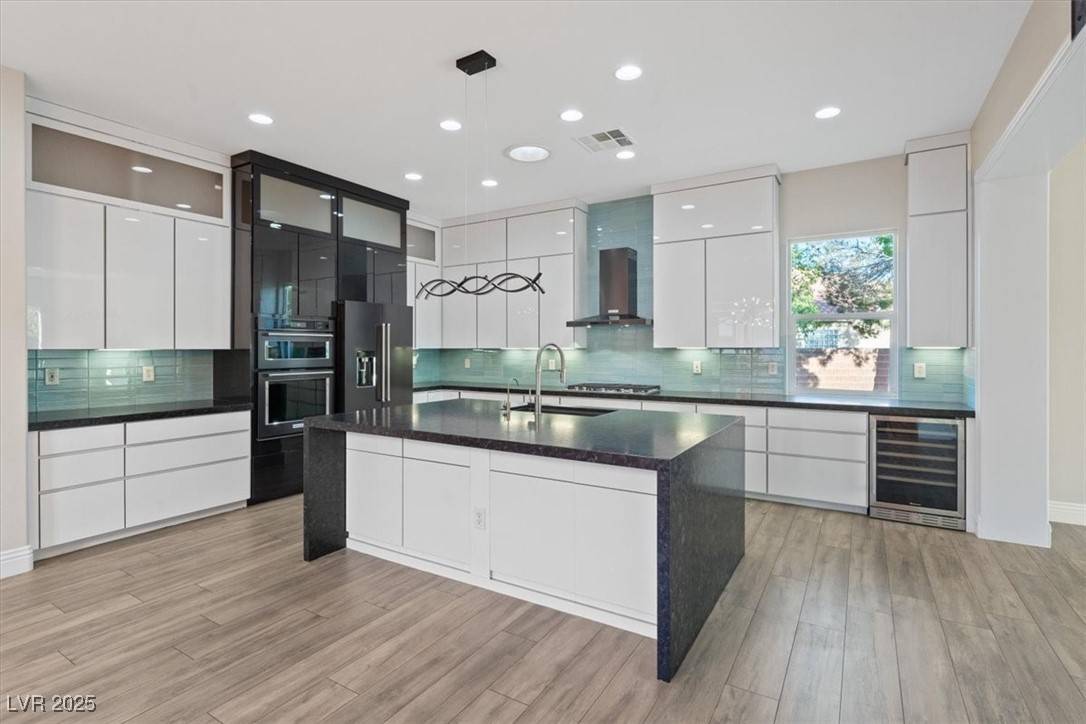 Las Vegas, NV 89131,6907 Kelp Ledge CT