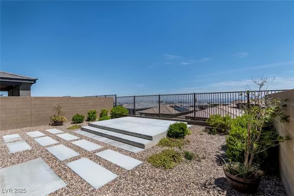 Las Vegas, NV 89138,12524 Skylight View ST