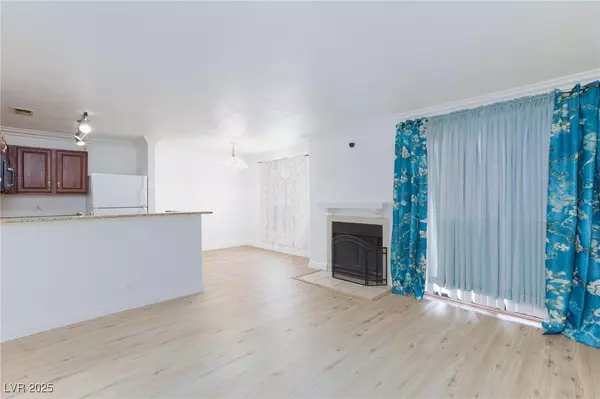 Las Vegas, NV 89121,4050 Pacific Harbors DR #112