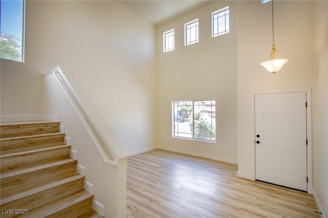 North Las Vegas, NV 89081,5345 Tustin Hills ST