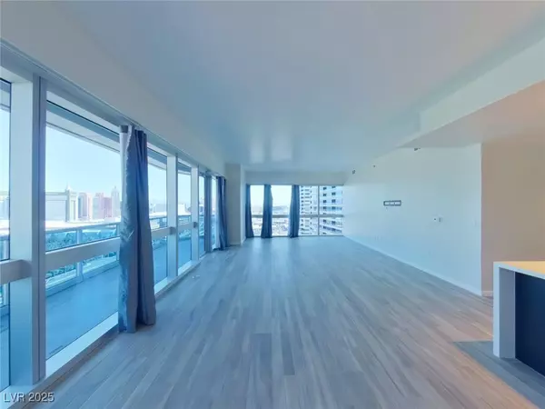 Las Vegas, NV 89103,4471 Dean Martin DR #2209