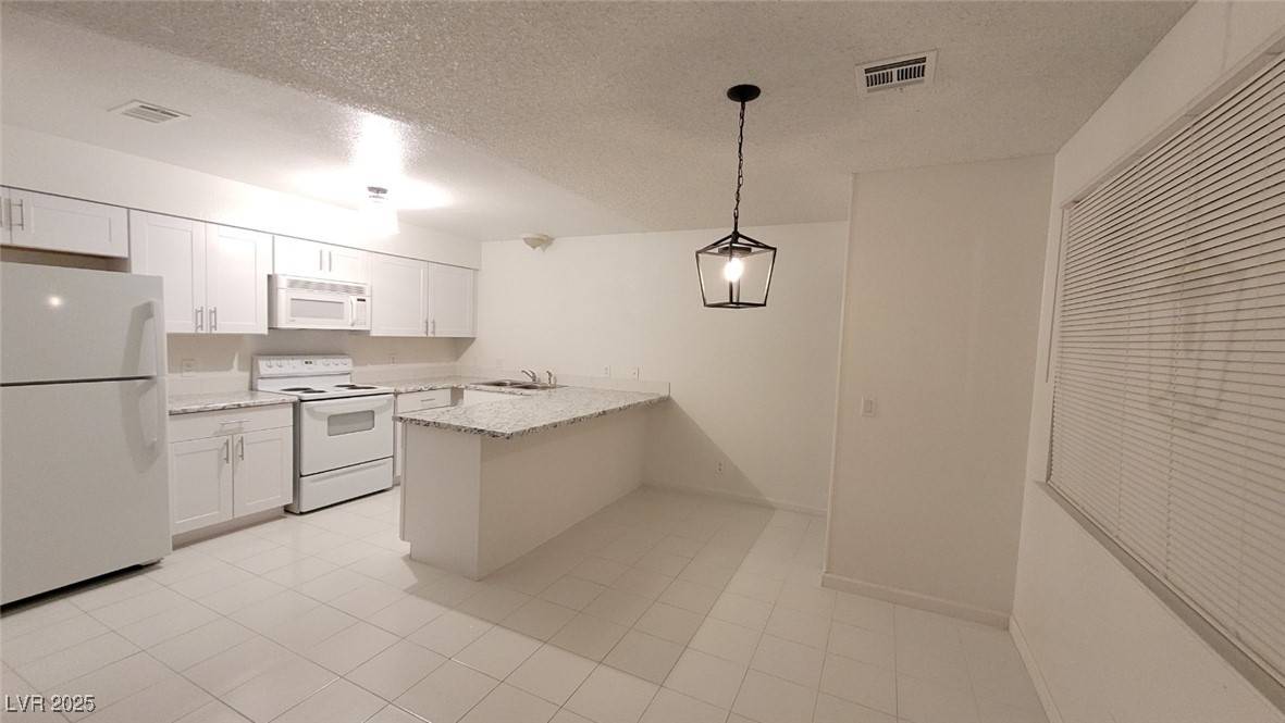 833 Hedge WAY #2, Las Vegas, NV 89110