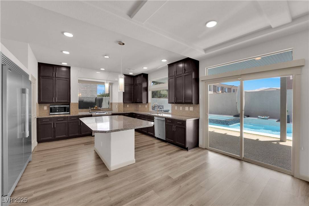 Las Vegas, NV 89139,6643 Tangled Vines AVE