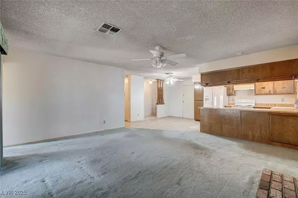 Las Vegas, NV 89107,804 S Mallard ST