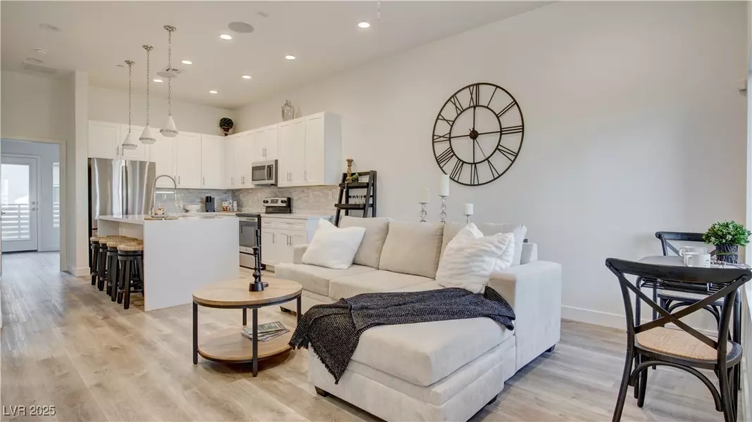 1181 Blossom Point ST, Las Vegas, NV 89135