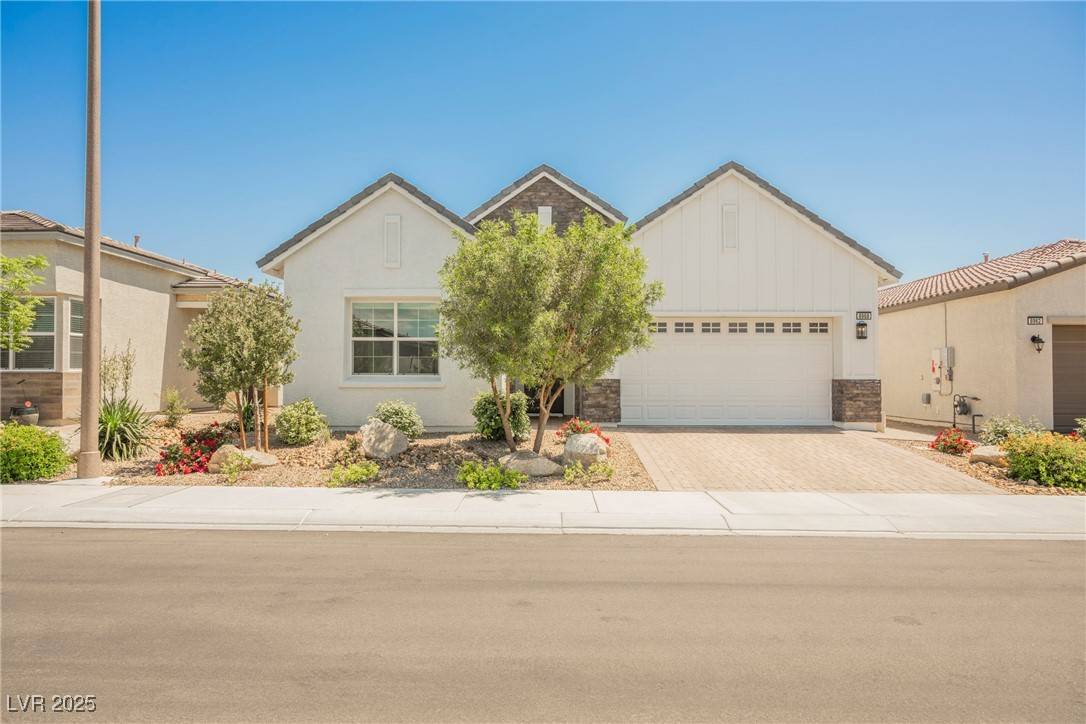 Las Vegas, NV 89166,8968 Skye Treeline ST
