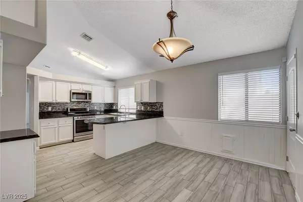 Las Vegas, NV 89108,4052 Compass Rose WAY