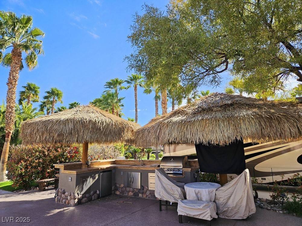 Las Vegas, NV 89139,8175 Arville ST #374