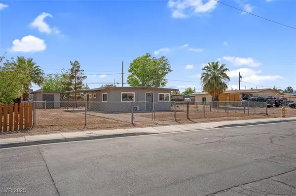 5867 Bunch ST, Las Vegas, NV 89122