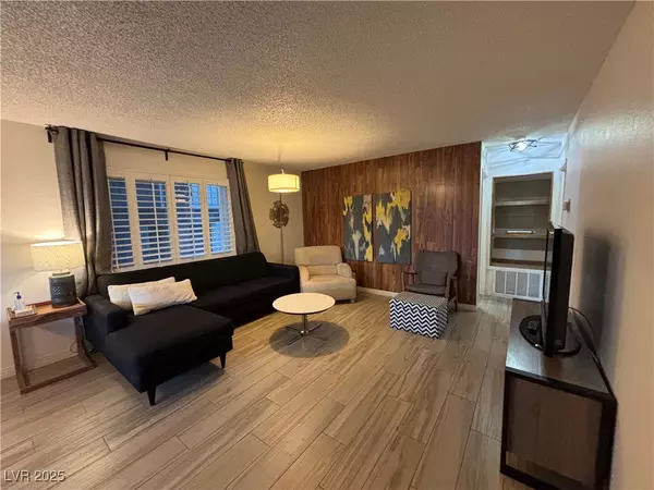 Las Vegas, NV 89169,1370 Vegas Valley DR #47