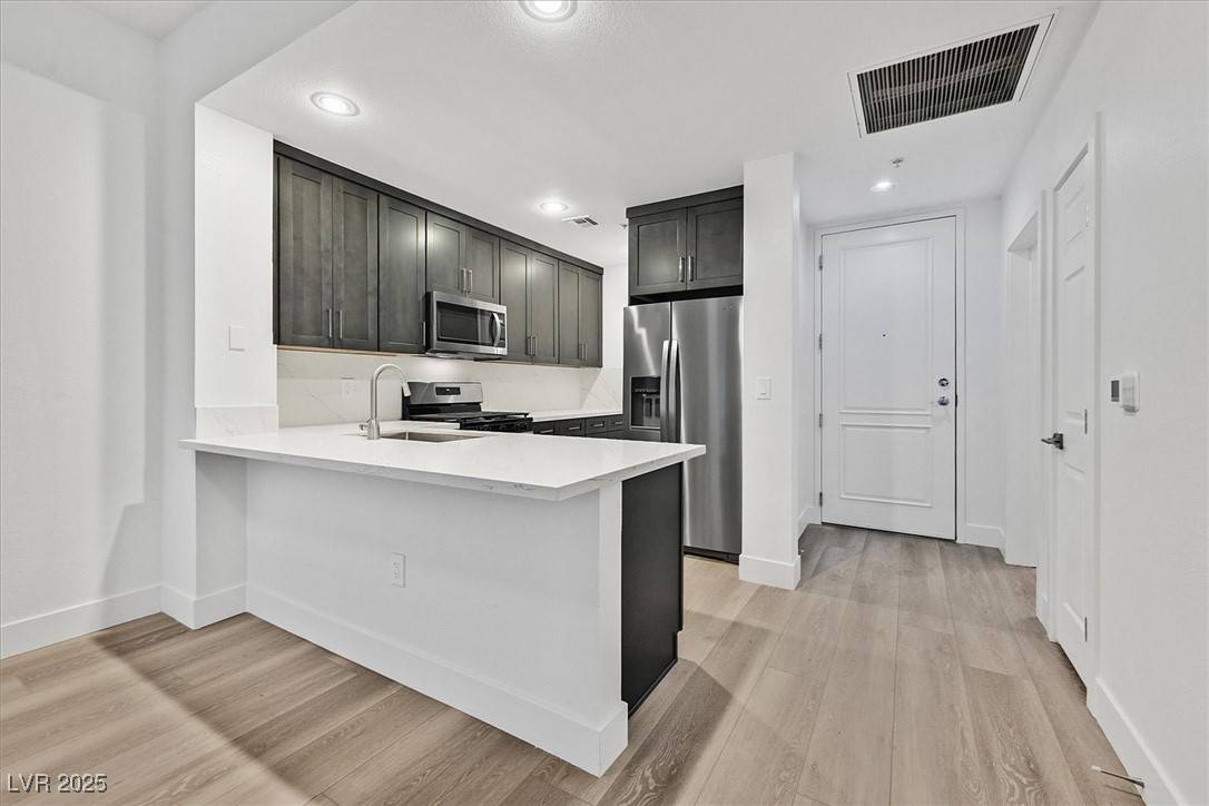Las Vegas, NV 89123,59 E Agate AVE #406
